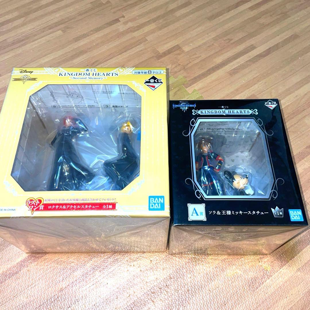 キングダムハーツ　スタチュー キングダム ハーツ』ステンドグラス風の背景が美麗なソラ&ロクサスの