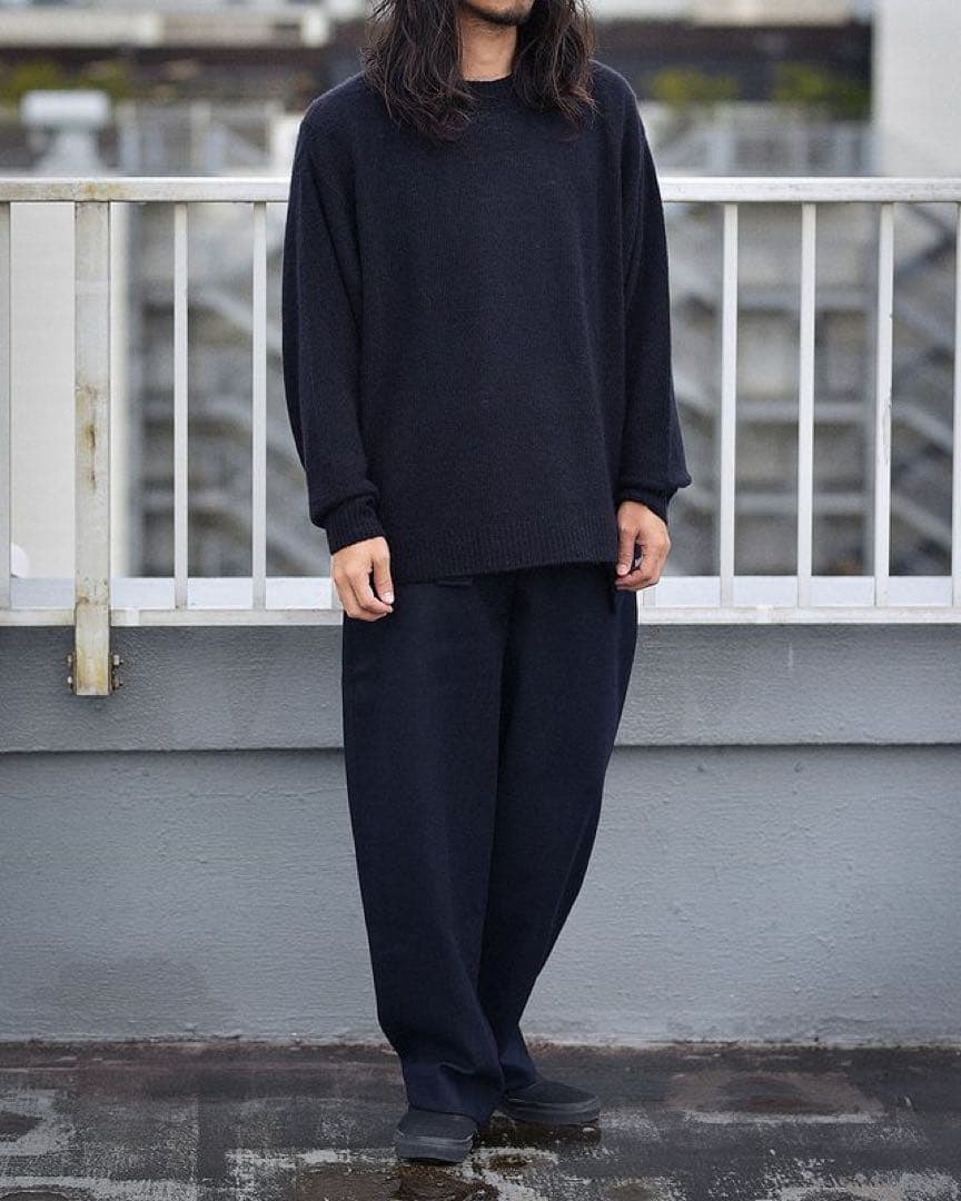 COMOLI】カシミヤ クルーネックニット(ネイビー)サイズフリー - メルカリ