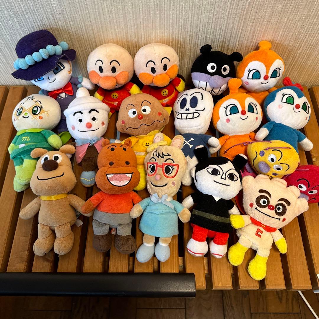 アンパンマン ぬいぐるみ15種類セット（全17体） - メルカリ