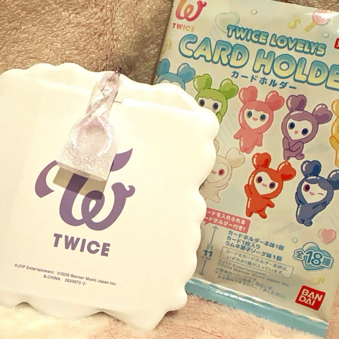 TWICE LOVELYSカードホルダー サナちゃん サブリー♪ - メルカリ