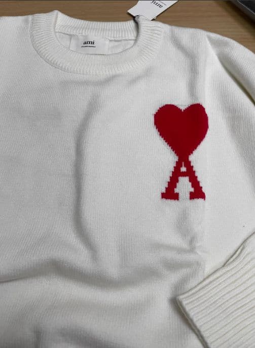 AMI PARIS ハート刺繍 ホワイトニット S11 - メルカリ