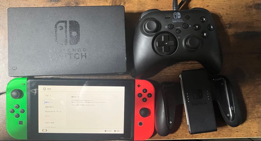 ニンテンドースイッチ+ホリパッド Amazon.co.jp: 【Nintendo Switch対応】ホリパッド for Nintendo