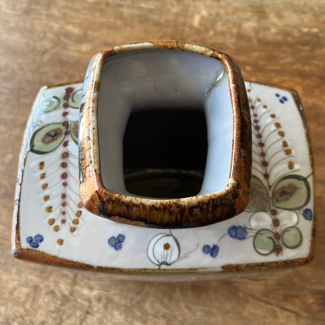 メキシコ トナラ焼き お花・鳥・蝶々の図花瓶 サイン入り - メルカリ