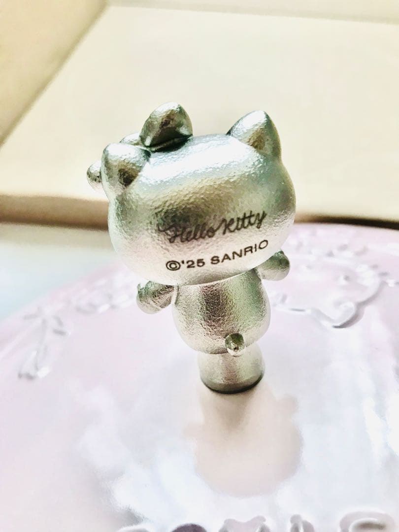 staub ストウブ 限定 ハローキティコラボ20cm ワナベ - メルカリ