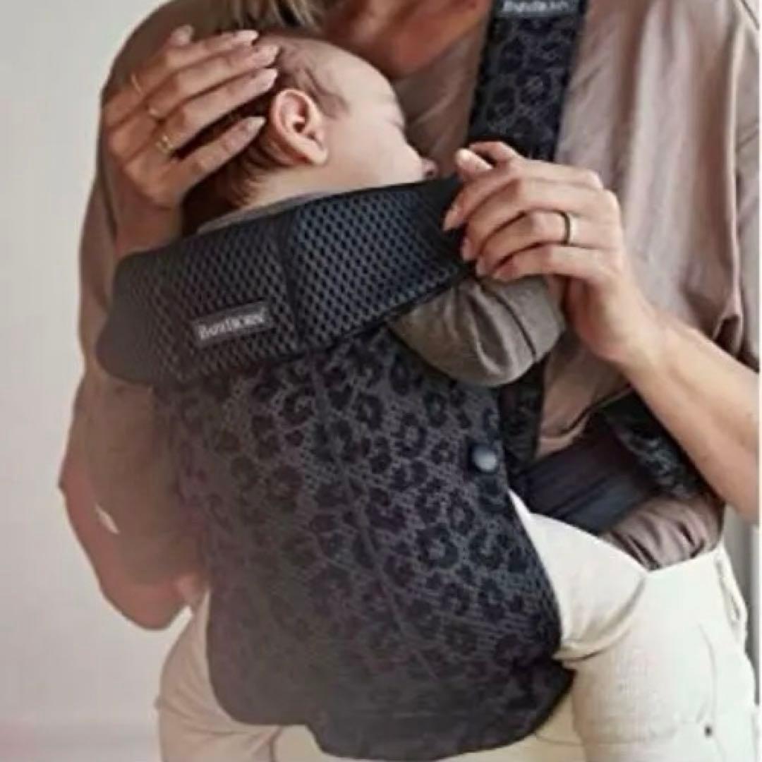 ベビービョルン ベビーキャリアmini レオパード - メルカリ