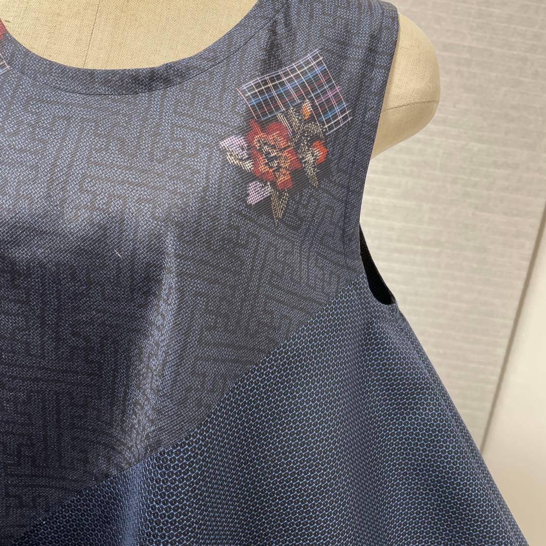 着物ワンピーステントラインロング丈《12》大島紬(証紙付き)等M〜L［紺系］