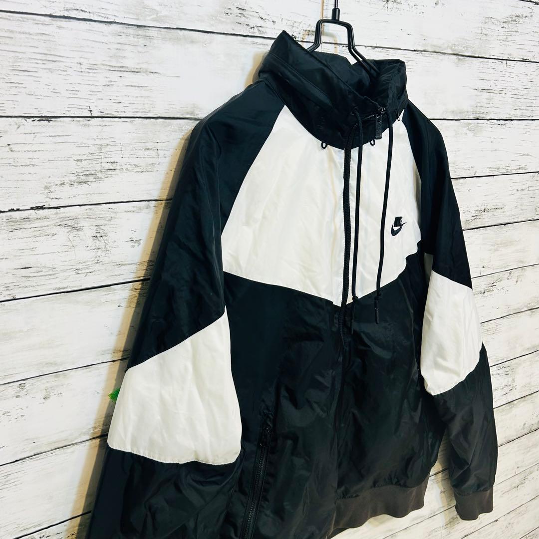 NIKE ナイキ ナイロンジャケット バックロゴ ブラック ホワイト XL