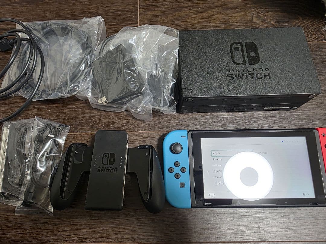ひ*ん様 【おまけ付き】Nintendo Switch スイッチ 本体 付属品全 Nintendo Switch すぐに遊べるセット 純正アダプタ・ドック付き
