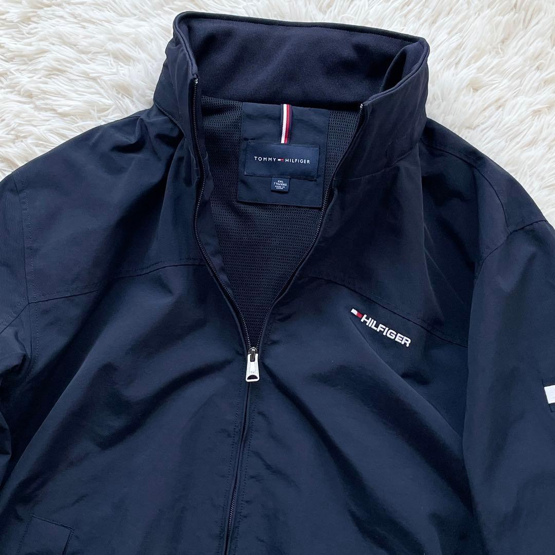 未使用級 XXLサイズ トミーヒルフィガー ナイロンジャケット 収納