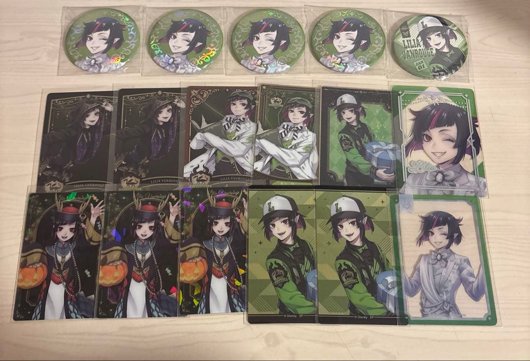 ツイステ リリア リリア・ヴァンルージュ まとめ売り - メルカリ