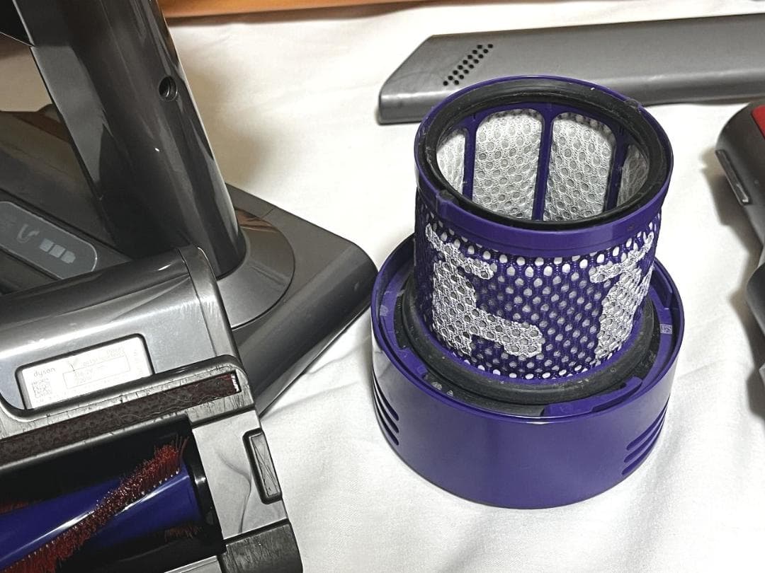 お買い得！57分稼働Dysonダイソン サイクロンクリーナーSV12/V10良品