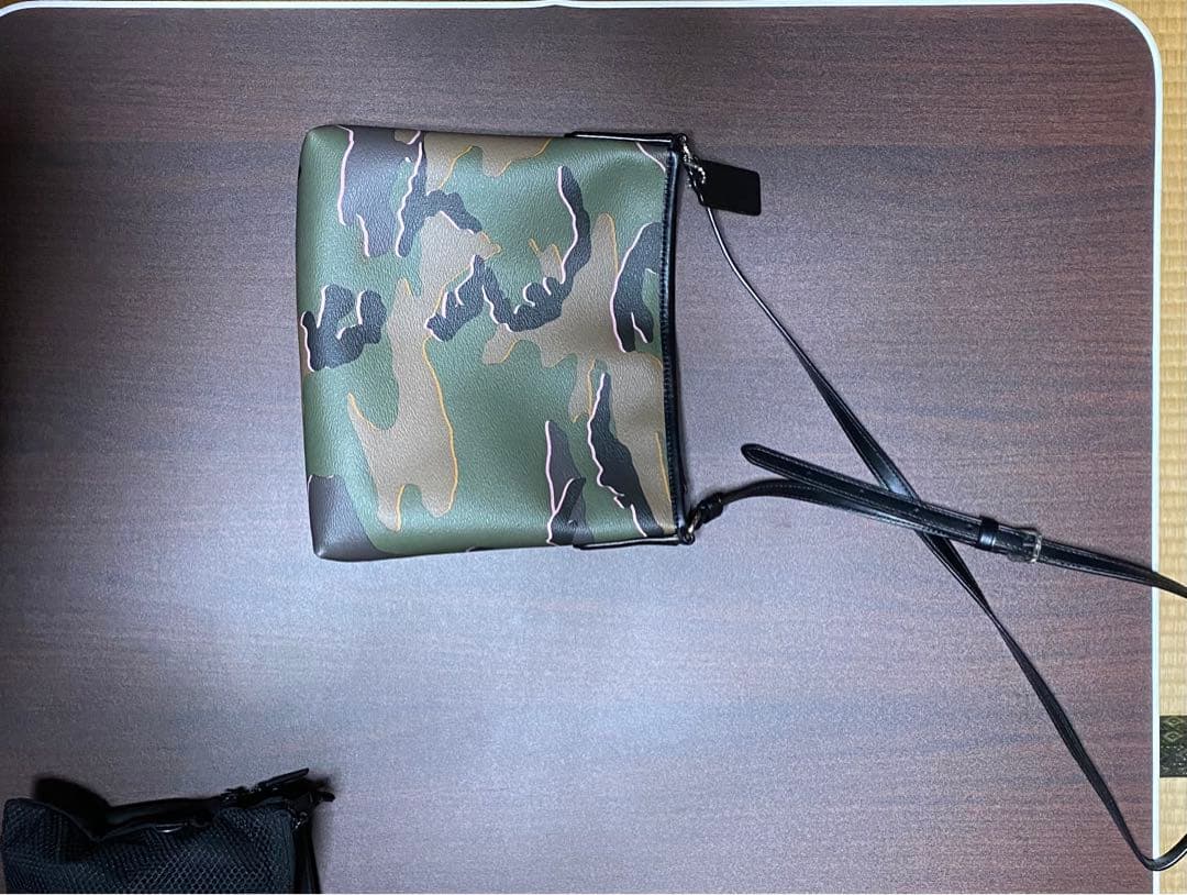 コーチ 迷彩 ショルダーバッグ ファスナー式 COACH www.cosaga.com
