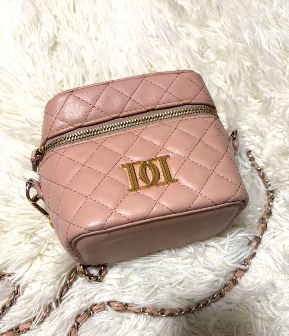 Darich キルティングスクエアミニバッグ バニティ ピンク - メルカリ