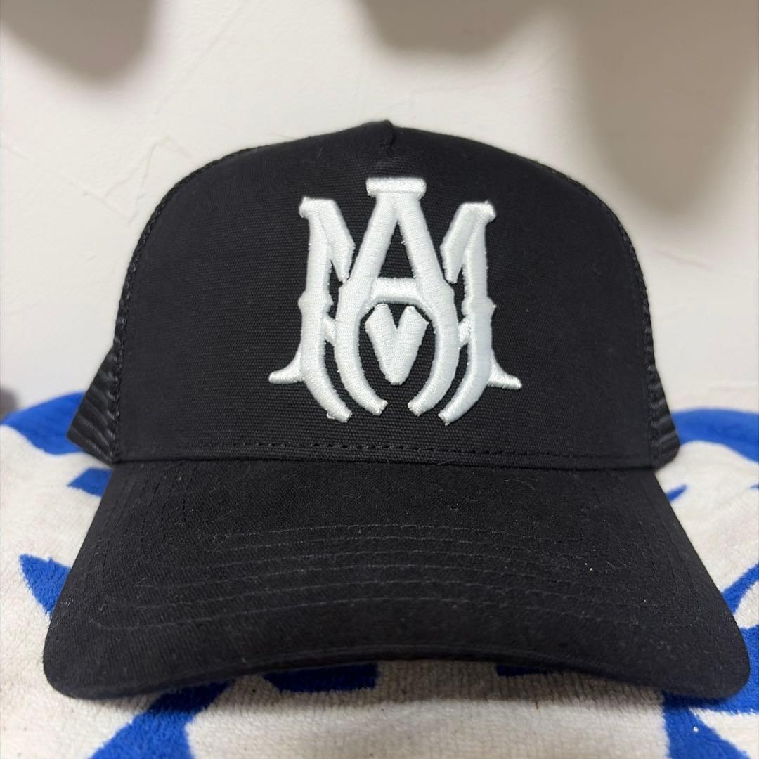 AMIRI 刺繍ロゴ ブラックキャップ - メルカリ