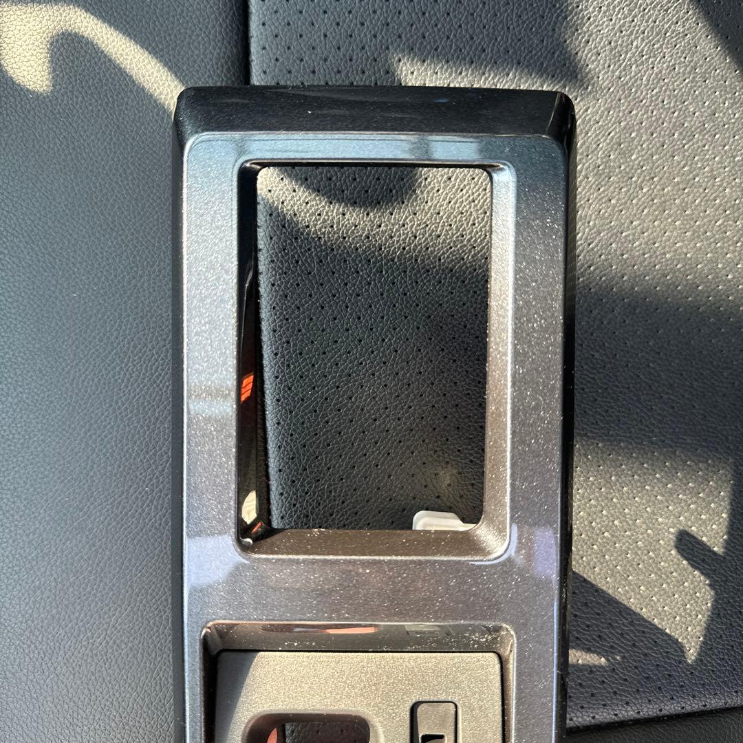 ダイハツ タフト エアコン&シフトパネル 純正色塗装！おまけ付き