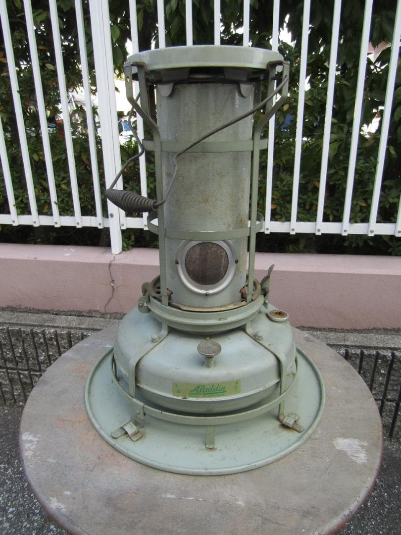 アラジン石油ストーブ１５型　動作品　レトロ　ビンテージアラジン Aladdin（アラジン）ストーブ 15型（1957～1966年） – zakka store towi