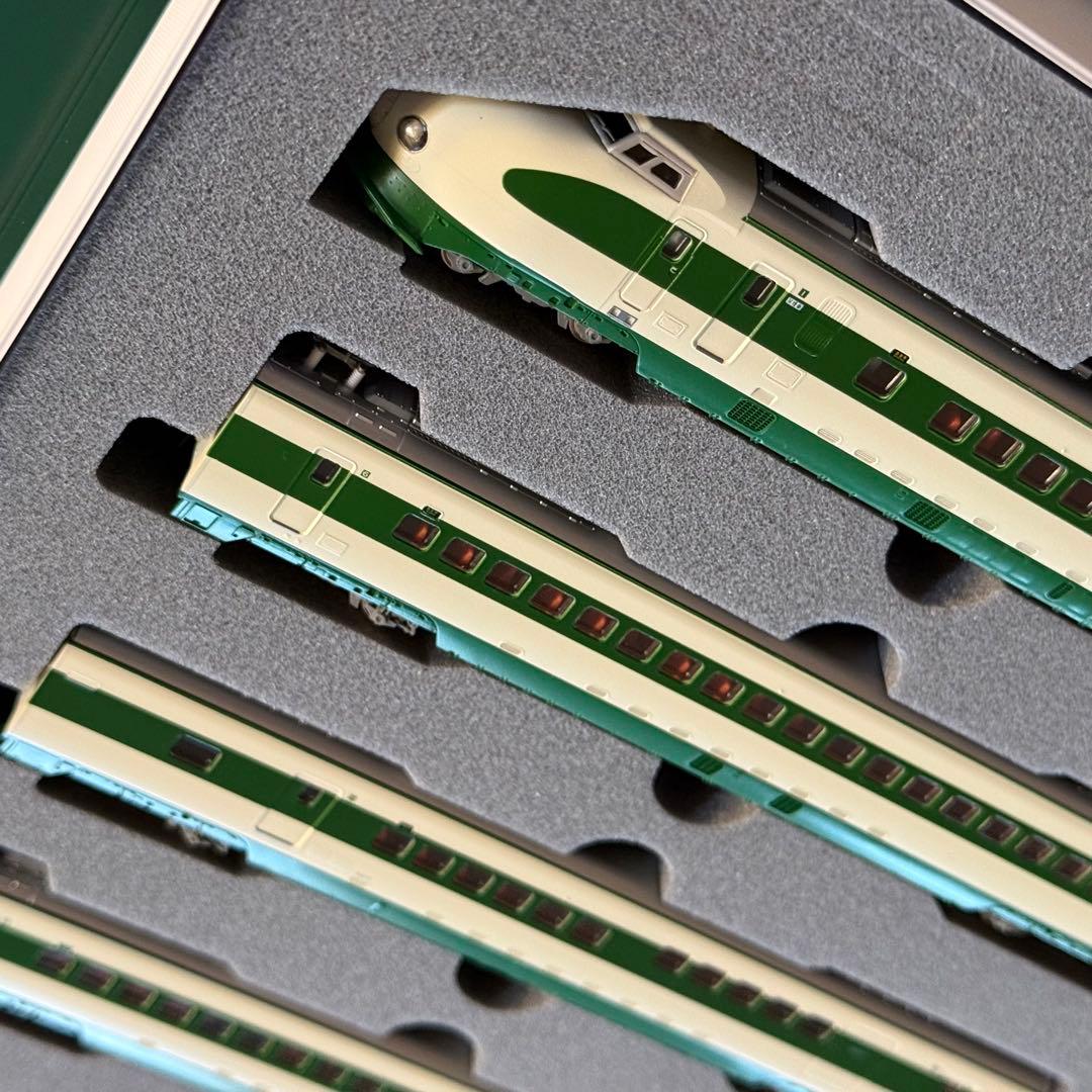 KATO 200系 東北上越新幹線 12両フル編成 - メルカリ