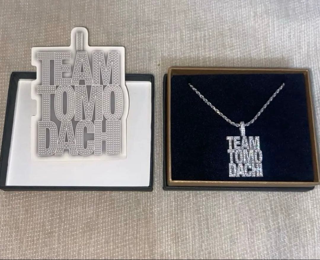 限定品】TEAM TOMODACHI ロゴネックレス ジルコニア 箱付き - メルカリ