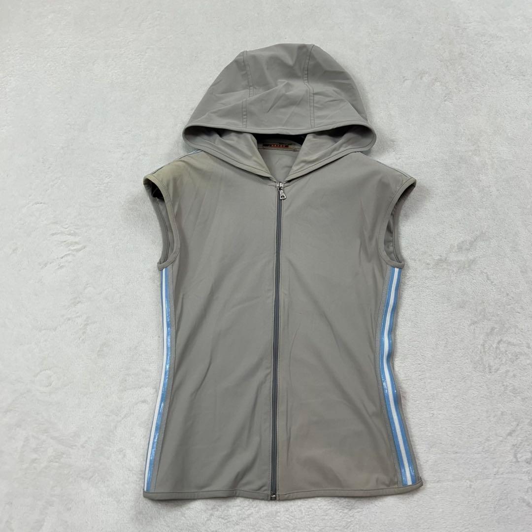 K158 S プラダスポーツ イタリア製 ストレッチ ベスト グレー メンズ