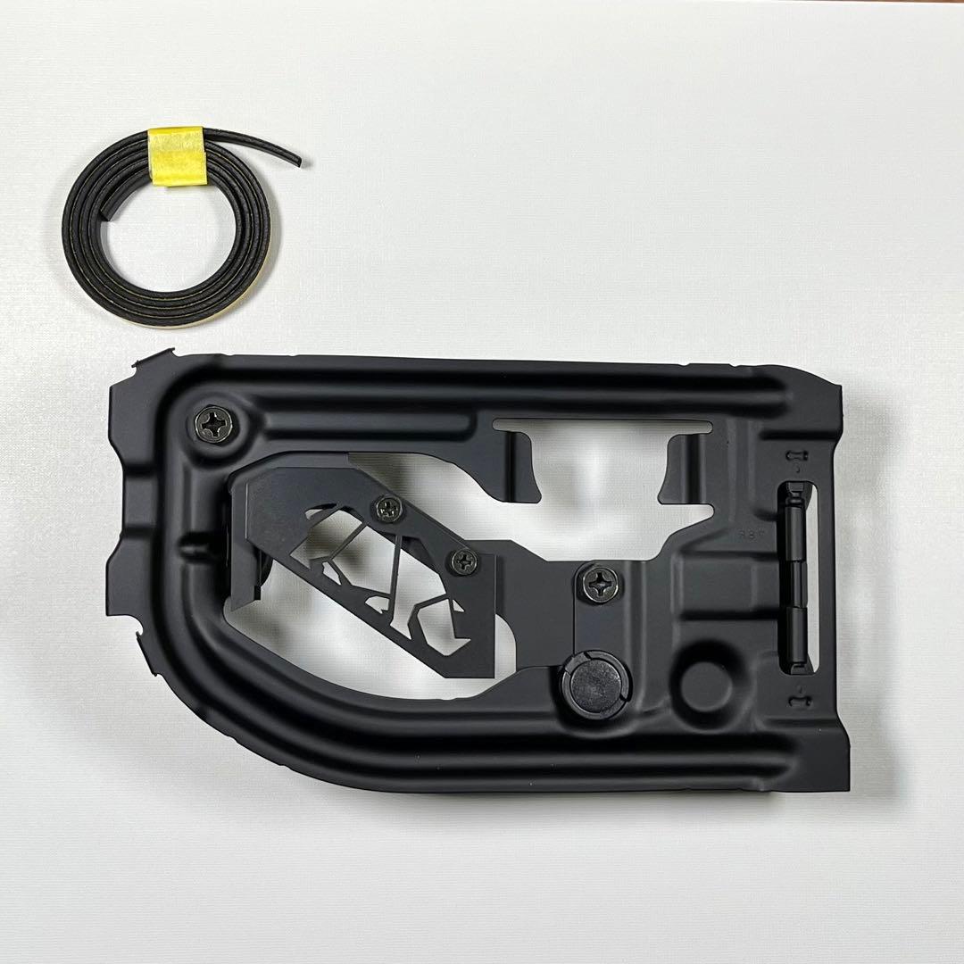 JB64ジムニーJB74シエラ用前向きサイVerスケルトン型燃料リッド - メルカリ