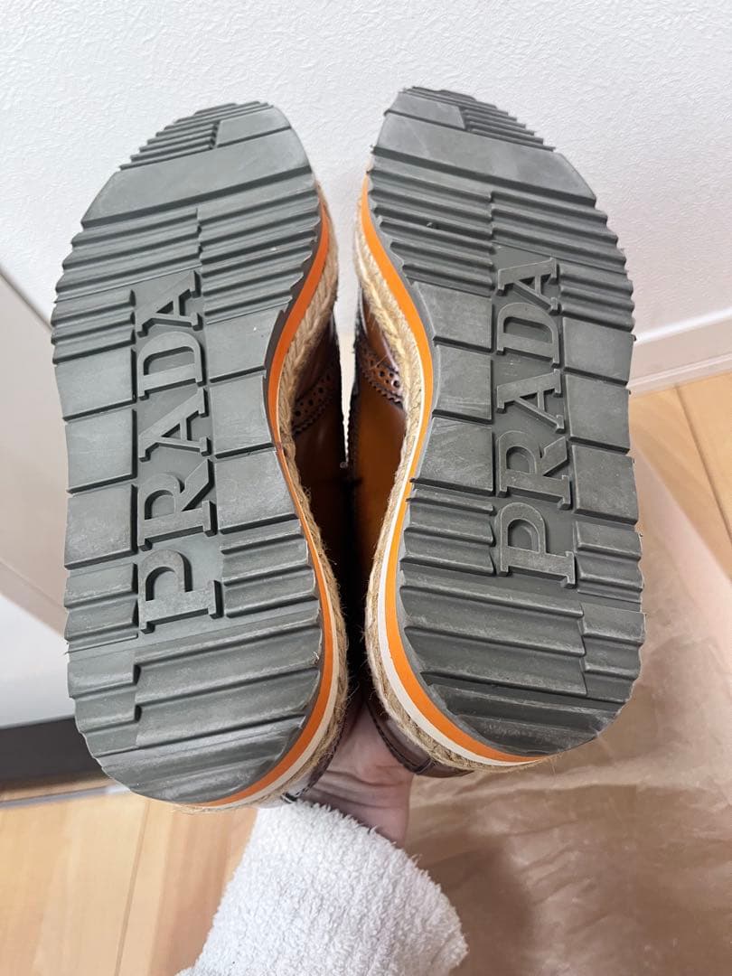 【美品】PRADA ウイングチップレースアップシューズ　23.5cm