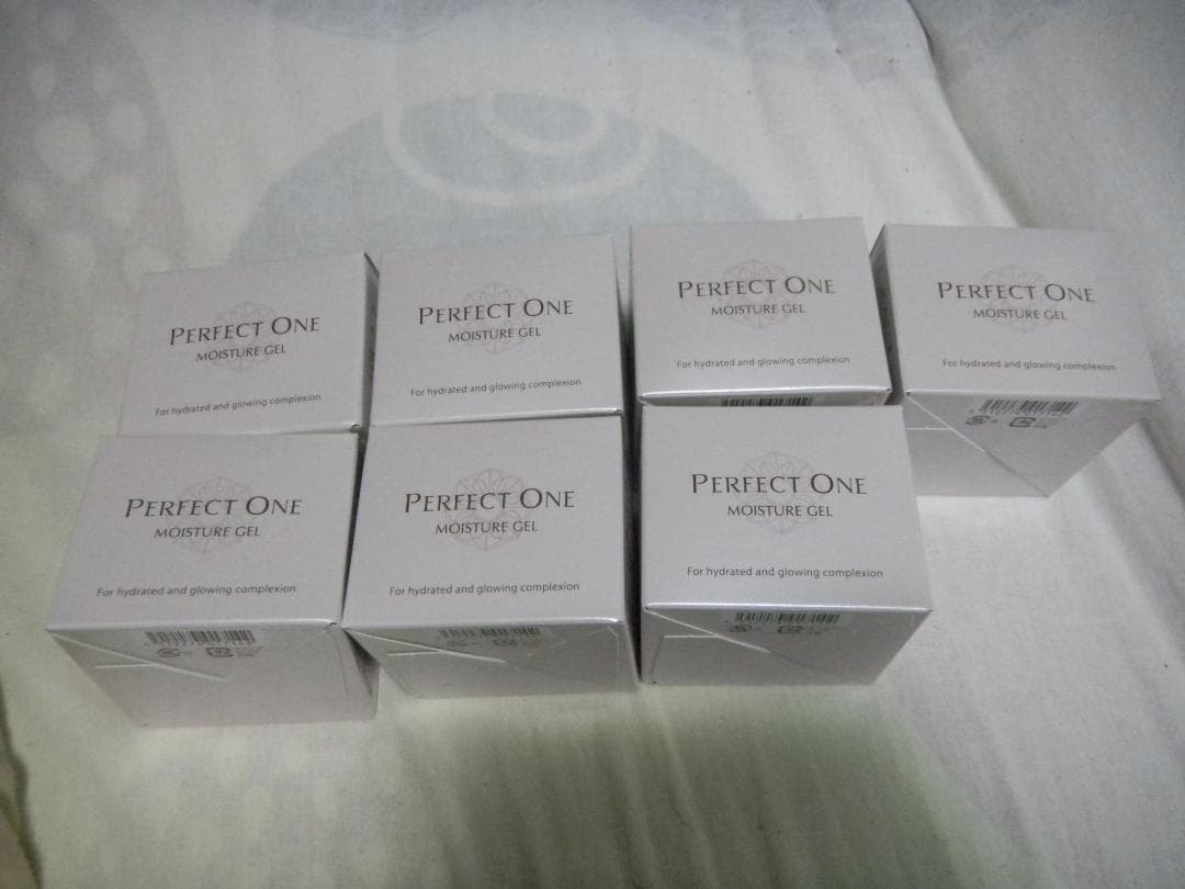 パーフェクトワン モイスチャージェル 75ｇ×7個セット Amazon.co.jp: PERFECT ONE パーフェクトワン オールインワンジェル