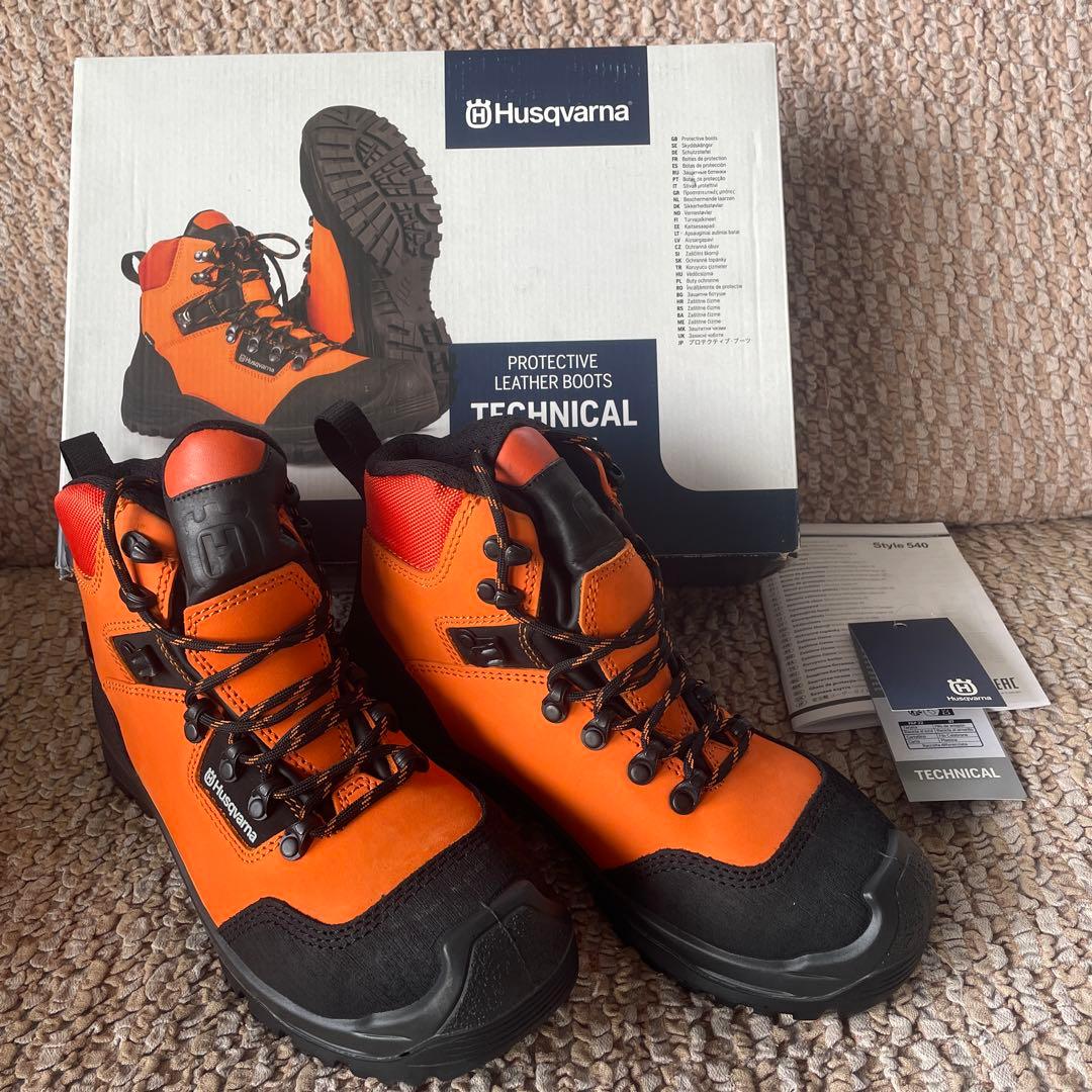 [未使用品] ハスクバーナ・ゼノア ガーデンブーツテクニカル サイズ38 CAINZ-DASH】ハスクバーナ・ゼノア ガーデンブーツテクニカル （38