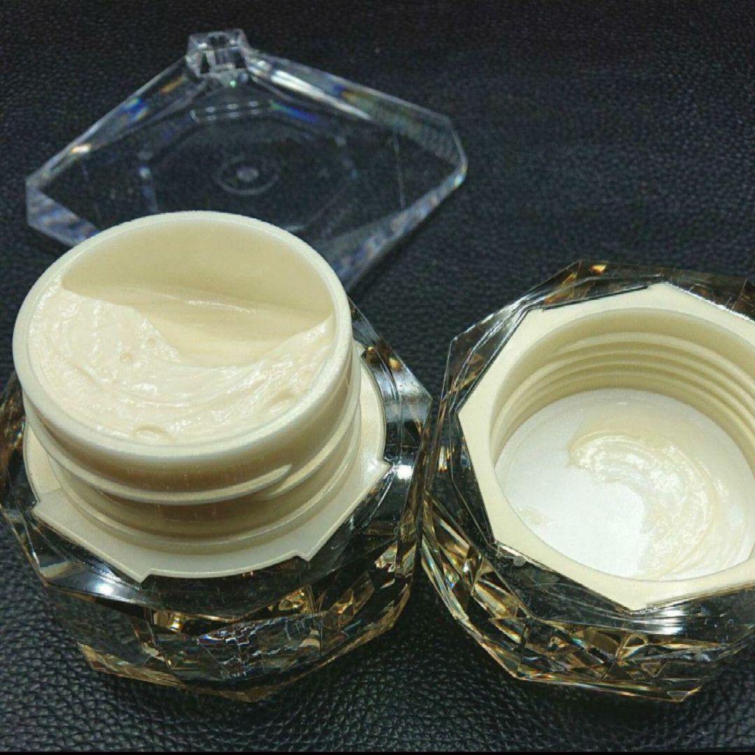 資生堂 《クレ・ド・ポーボーテ》 ラ・クレーム