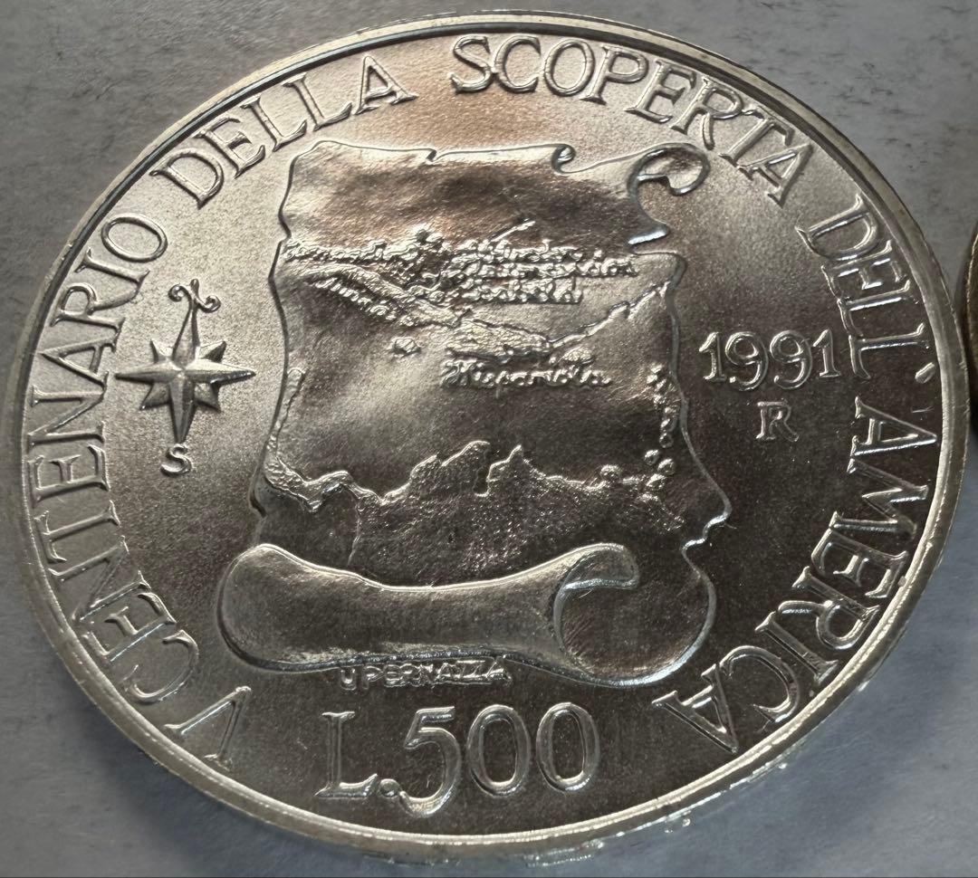 イタリア硬貨 500リラ イタリア銀行創立100周年記念 | 女性の頭部 |