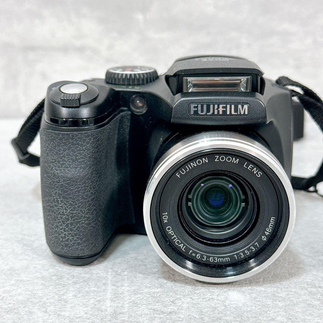 FUJIFILM FinePix S5700 デジカメ 単三電池【K523】 - メルカリ