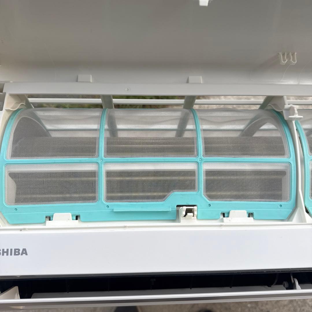 TOSHIBA 2.2kW 6畳 ルームエアコン RAS-G221M