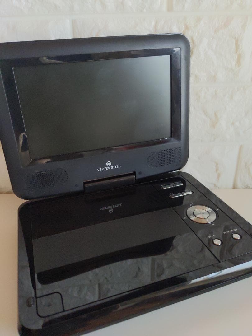VERTEX STYLE ポータブルDVDプレーヤー【携帯用】【中古品】 - メルカリ
