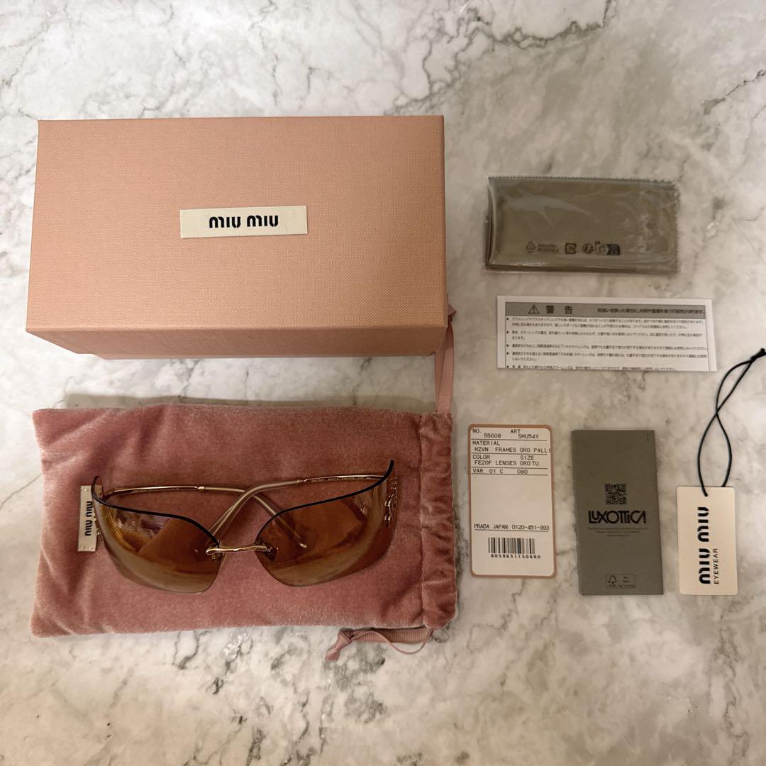 ♥️新品 完売品 MIUMIU 夜明けのサングラス♥️ - メルカリ