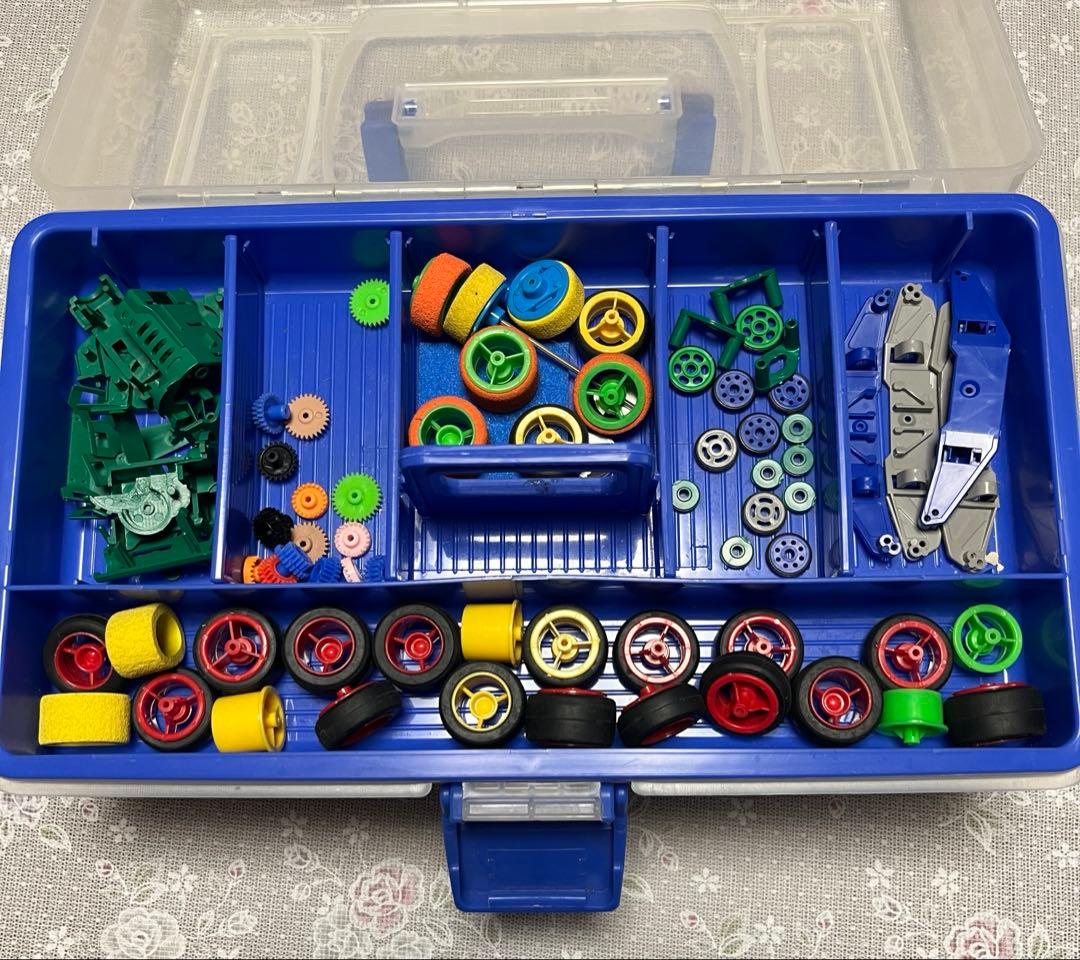 値下げ タミヤ ミニ四駆スーパーレーサーズボックス2個＋モーター11個