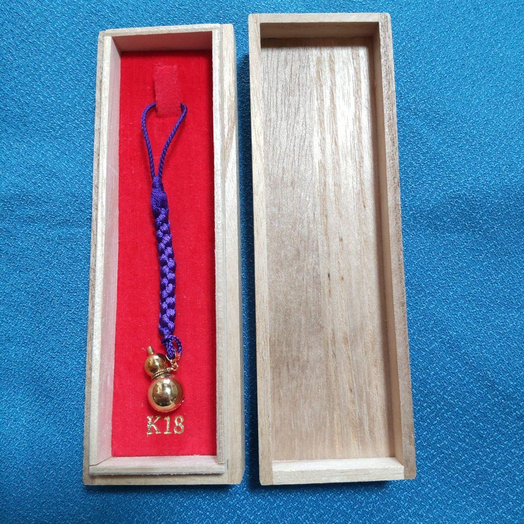 K18 18金 根付け・ストラップ ひょうたん型 鈴 - メルカリ