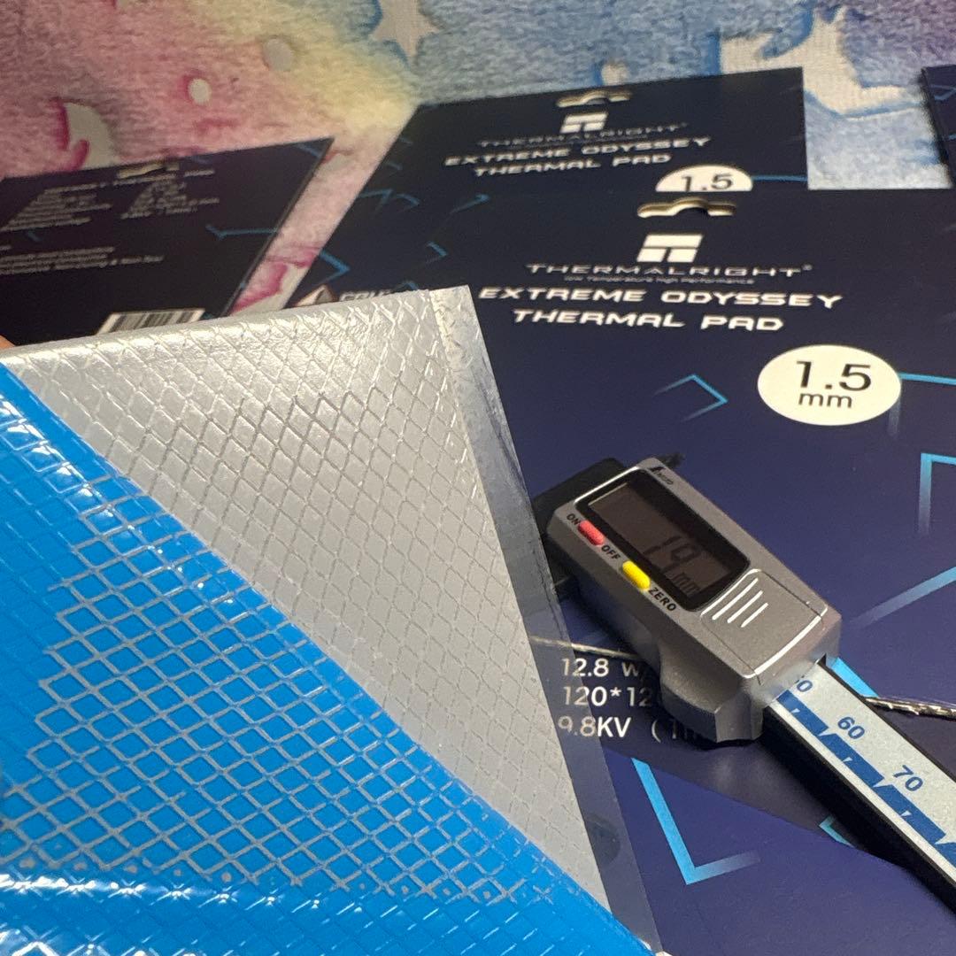 Thermalright サーマルパッド 高熱伝導率 12.8W