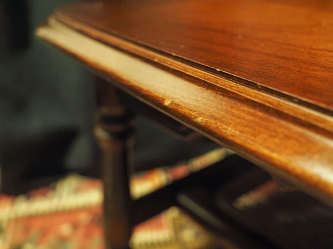 【値引中】“Karimoku”ビンテージローテーブル