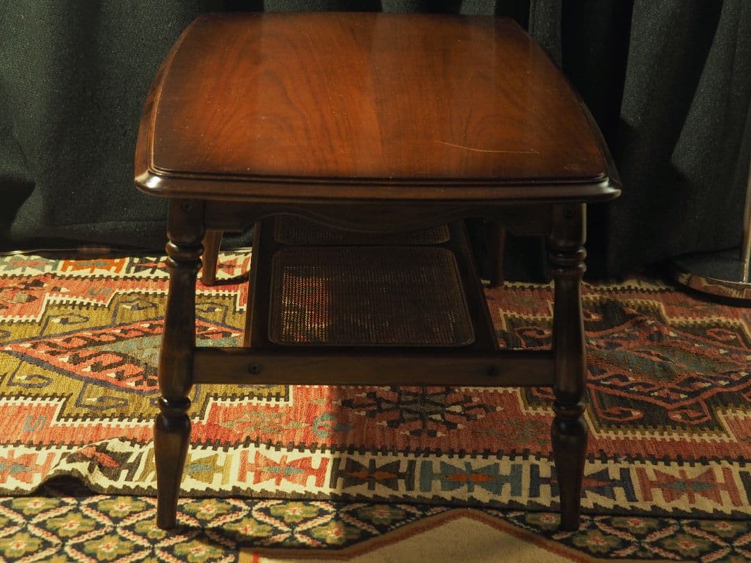 【値引中】“Karimoku”ビンテージローテーブル