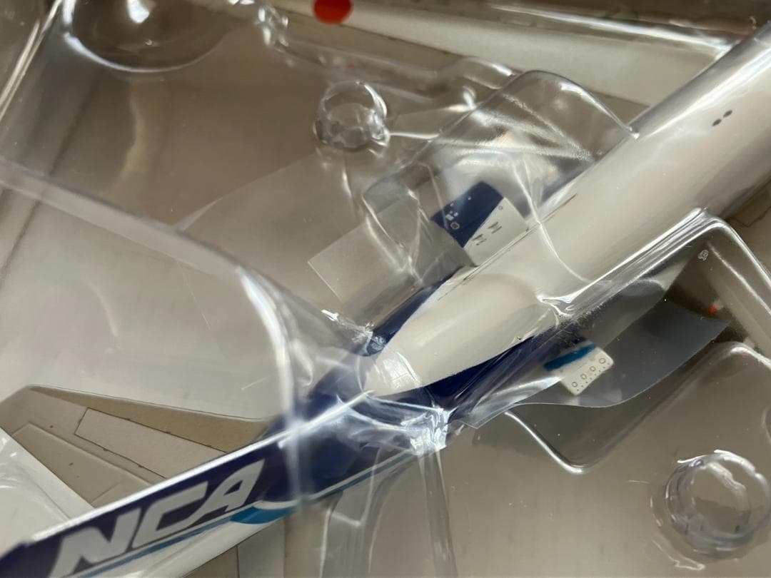 NCA B747-400F型 成田空港 210番スポット ジオラマセット - メルカリ