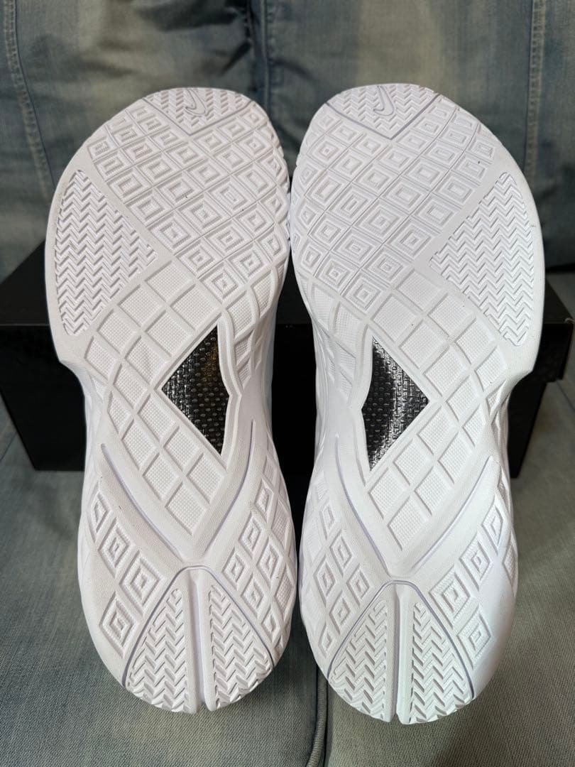 【新品未着用】Nike Kobe 3 Protro \"Halo\"