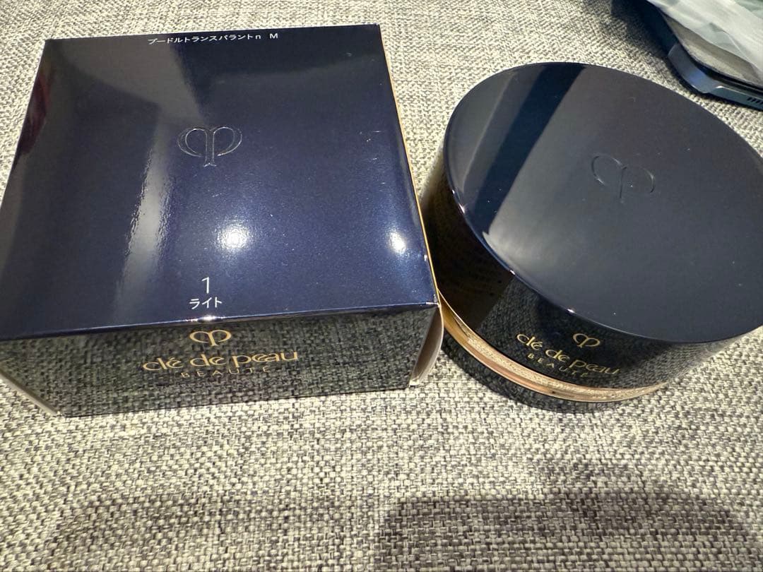 クレドポーボーテ プードルトランスパラントn M 1ライト プードルトランスパラントn M (1 ライト):クレ・ド・ポー ボーテ(Cle