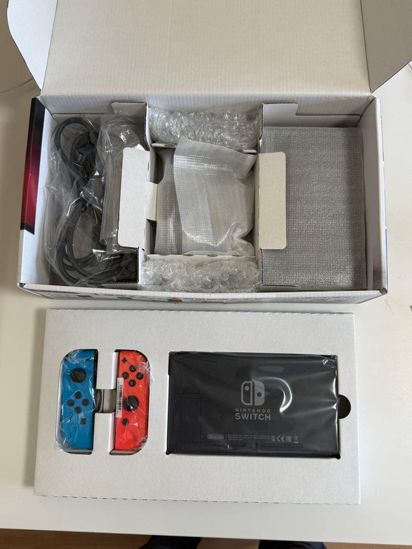 Nintendo Switch 本体　中古完品128GBSDカード付き 中古】 Nintendo Switch 有機EL 本体 [ ディスプレイのみ ]※SDカード