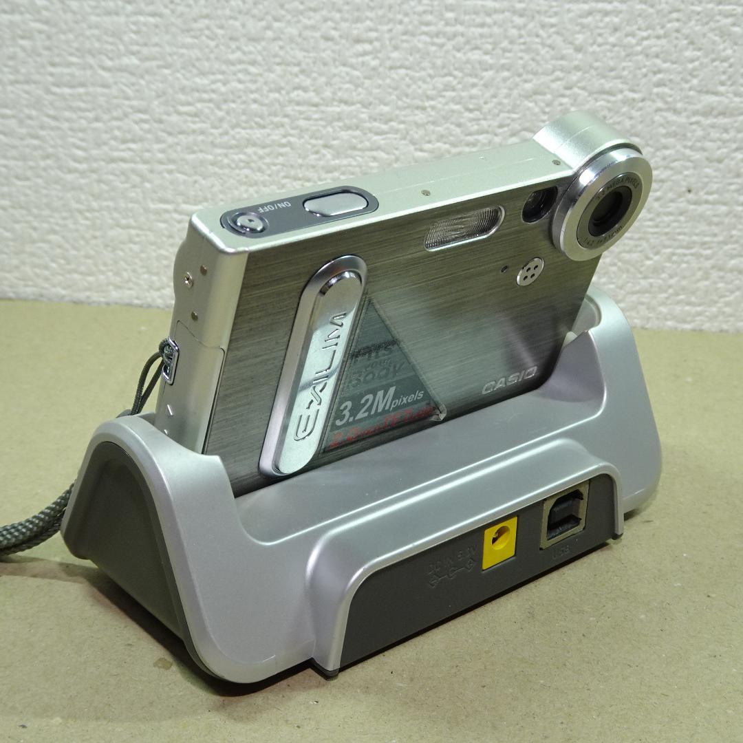 カシオ EXILIM EX-S3 コンデジ 純正バッテリー新品 SDカード2GB - メルカリ