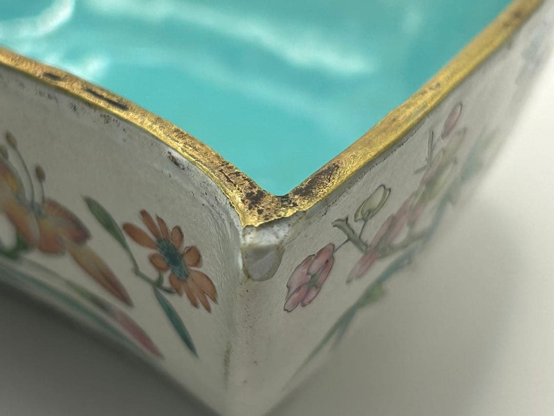 中国 清時代 官窯 大清嘉慶年製 粉彩花卉胡蝶紋馬蹄型碗 送料込み0927