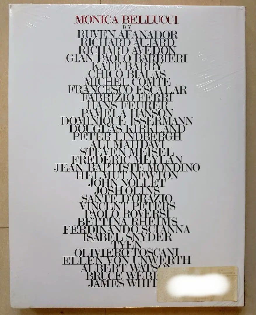 た*一様 MONICA BELLUCCI 未開封 写真集 洋書