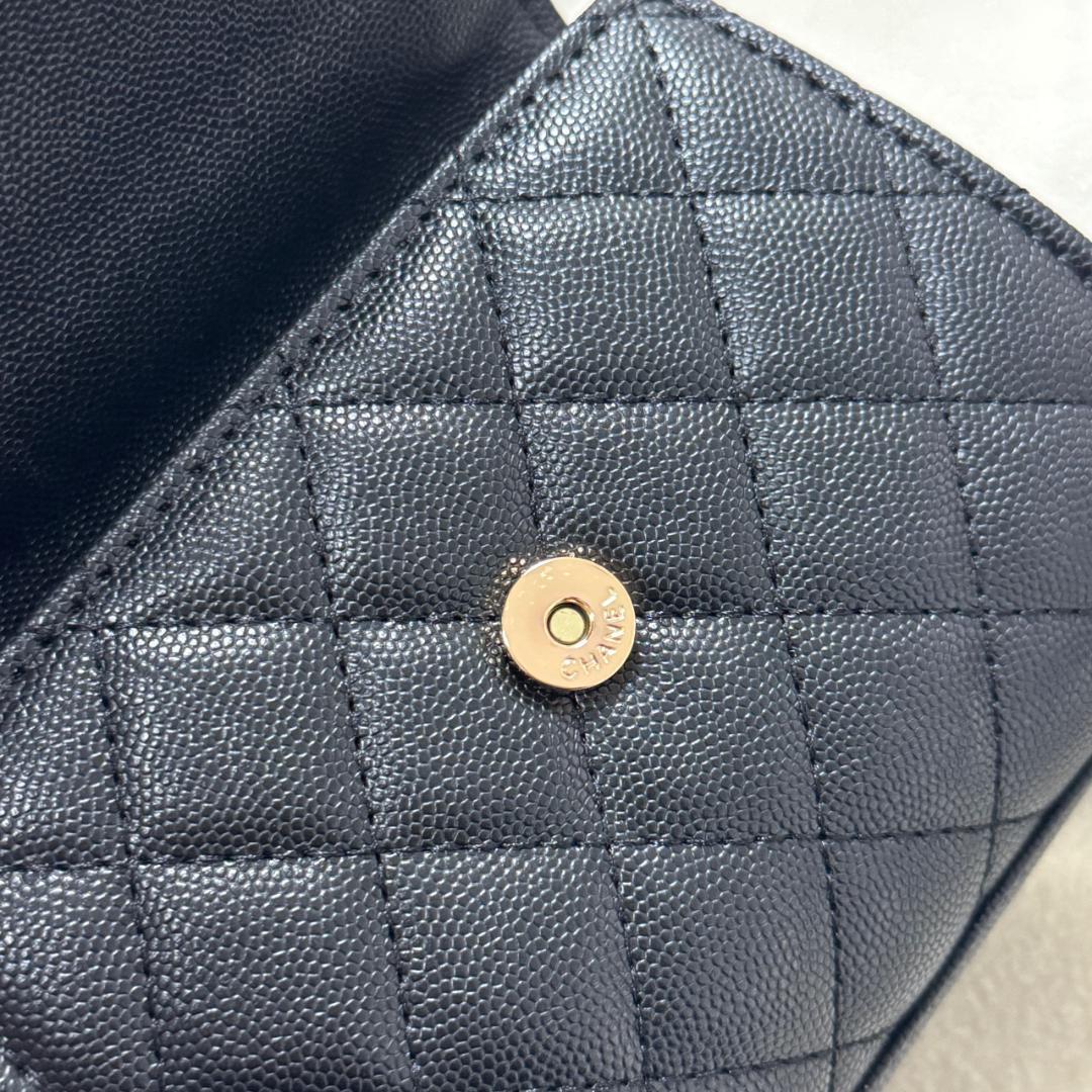 ✨VIP非売品✨ BOX付 ブラック キルティング ショルダーバッグer キルティングチェーンスクエアショルダーバッグ ／ quilting chain