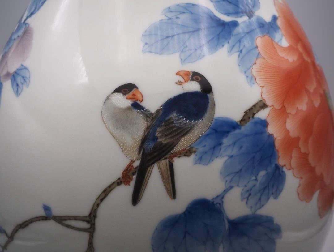 真葛香山 宮川香山 青華釉下彩花瓶 4鳥牡丹図 台付き - メルカリ