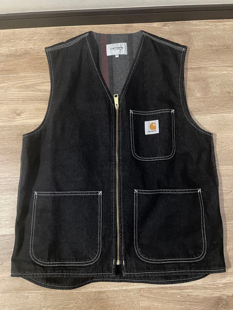 Carhartt ブラックデニムベスト　Ｍ Carhartt WIP（カーハートワークインプログレス） カーハート メンズ