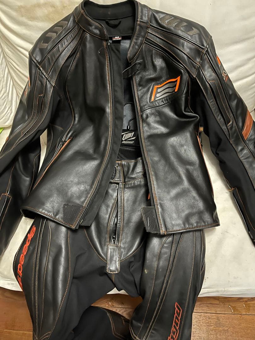 hyodoレザージャケット・ブーツアウトパンツ　サイズＭ hyod レザーパンツ ブーツアウト｜Yahoo!フリマ（旧PayPayフリマ）