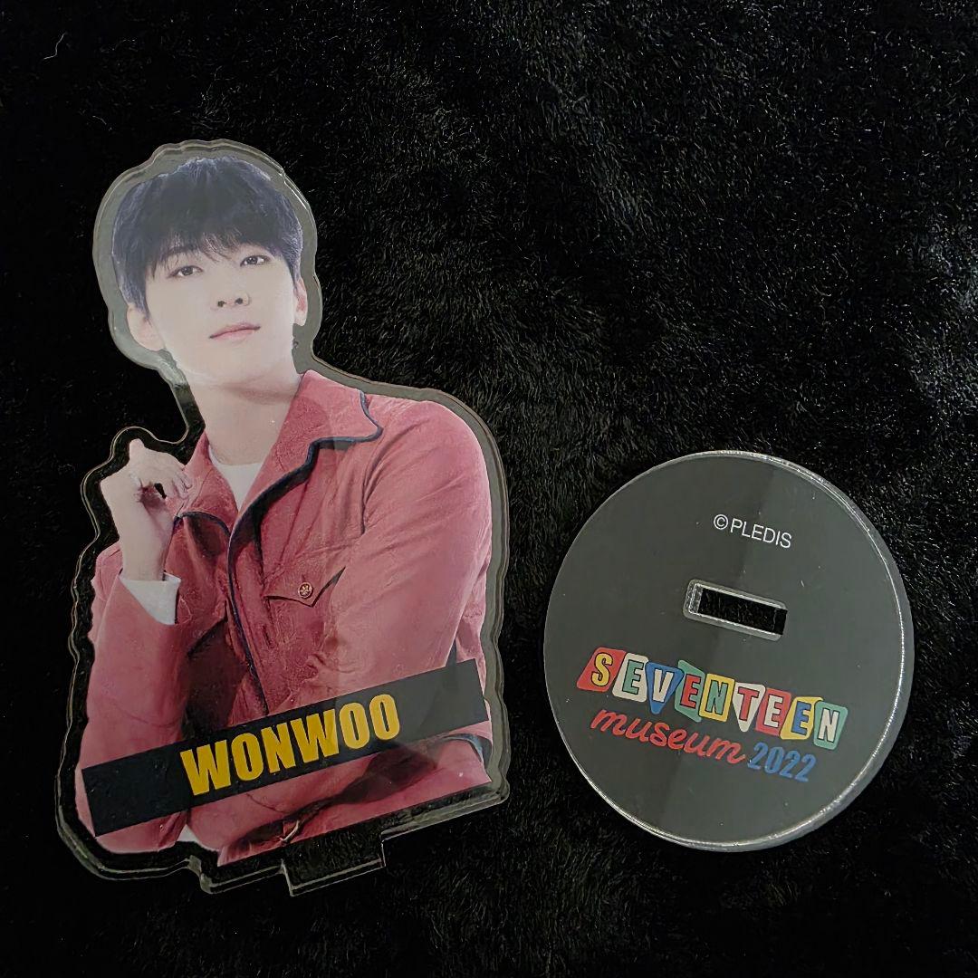 WONWOO アクリルスタンド SEVENTEEN museum 2022 - メルカリ